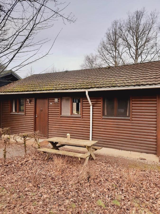 Familie Meys Chalets - Chalet 249 - La Boverie Rendeux Bagian luar foto