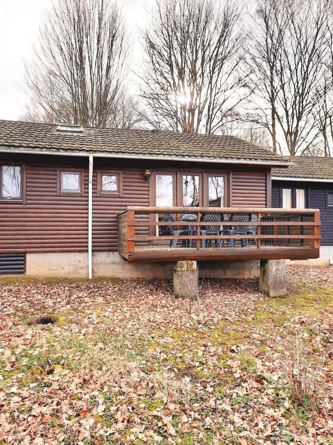 Familie Meys Chalets - Chalet 249 - La Boverie Rendeux Bagian luar foto