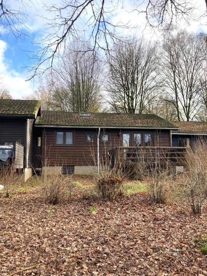 Familie Meys Chalets - Chalet 249 - La Boverie Rendeux Bagian luar foto